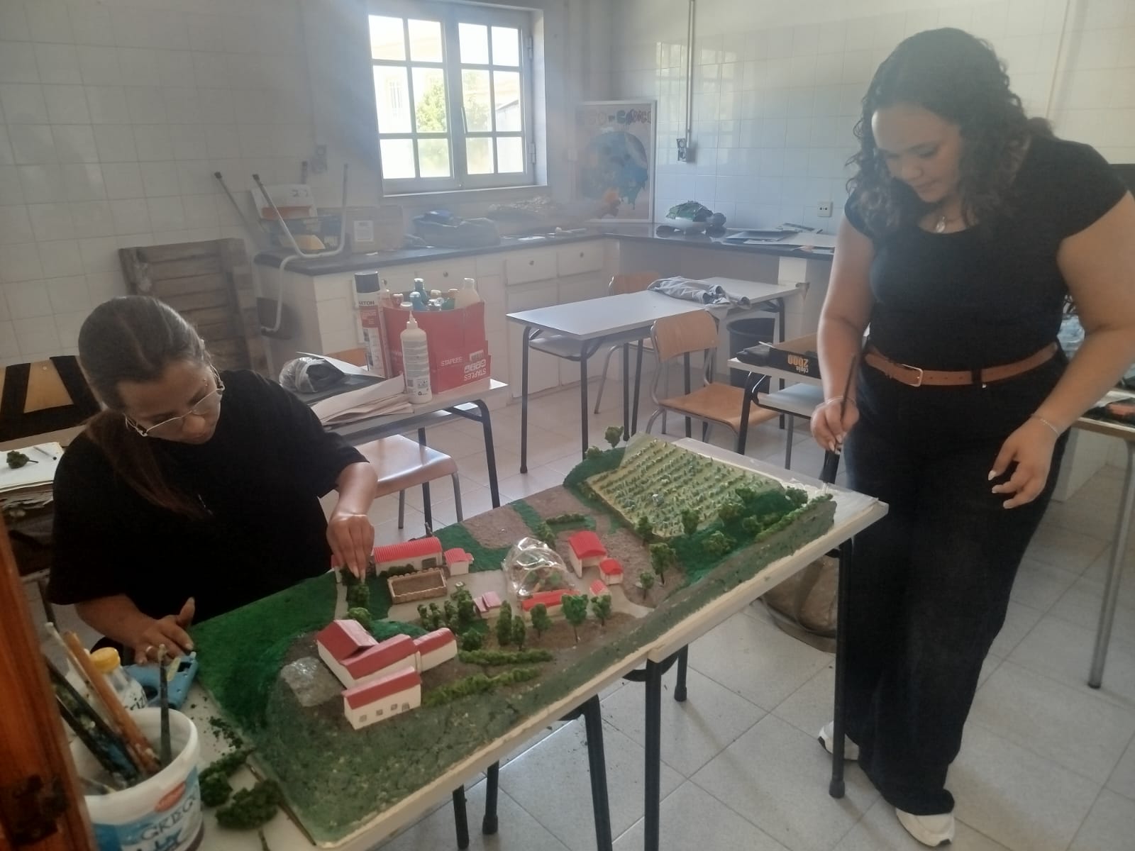 Retoques finais da elaboração da maquete